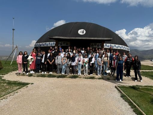 HAMAMÖZÜLÜ ÖĞRENCİLER ÇORUM'U GEZDİ