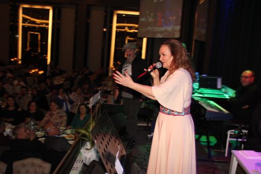 DEDESLİ DERNEĞİNDEN HARİKA GECE