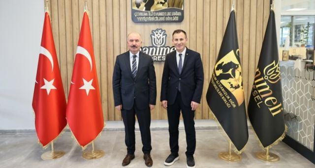GÖZ KAMAŞTIRIYOR